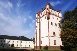 Vezměte děti za čarodějnicí Xsíxsárou na zámek Hradec nad Moravicí