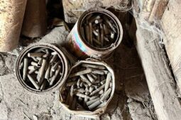 Rekonstrukce odhalila zásobu střeliva. Pyrotechnik ho odpálil kontrolovaným výbuchem