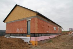 Kuriózní krádež na Semilsku: Z domu zmizel komín i střešní krytina