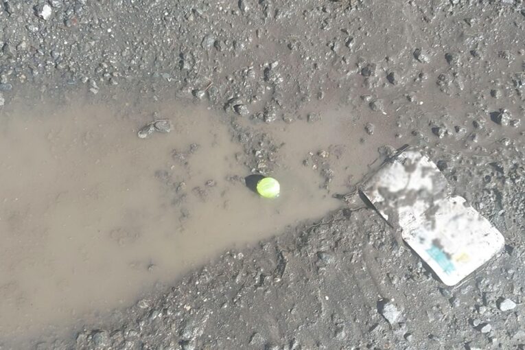 Policisté v Huslenkách zachraňovali dusícího se chlapce