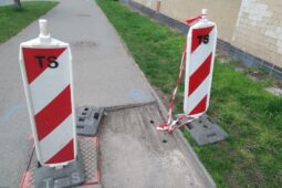 Chodník bude na nějakou dobu neprůchozí