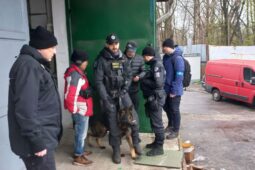 Ostravská tržnice pod náporem policie: Zkontrolovali stovky cizinců. Někteří musí pryč!