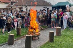 Čarodějnice ovládnou radniční dvůr v Kroměříži. Město chystá zábavu pro děti i dospělé