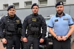 Senior zkolaboval u výslechu! Policisté mu zachránili život