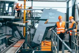 Nejmodernější pila v České republice zahájila provoz v Olomučanech