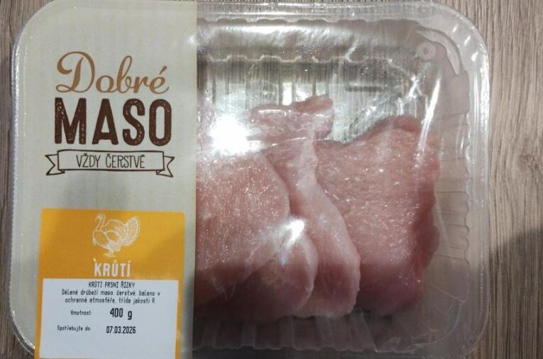 Máte doma v mrazáku krůtí maso? Zkontrolujte šarži, inspekce varuje před salmonelou