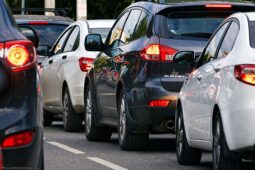 Řidiči, připravte se na kolony, nebo se průjezdu městem vyhněte