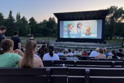 Letní kino v Příbrami rozsvítí filmové večery. Děti zve na páteční pohádky pod hvězdami