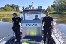 Začala plavební sezona. Policie kontroluje kapitány
