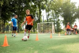 Třídenní dětský maraton čeká Zruč nad Sázavou. Nebude chybět rybaření, sport i písničky Svěráka a Uhlíře