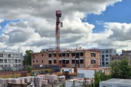 Nový pavilon školy změní Benešov. Vzniknou moderní učebny pro 360 žáků