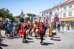 Beroun se vrátí do časů Karla IV. Městem projde Královský průvod