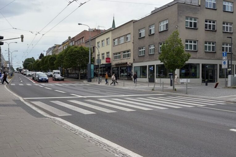 Modernizace semaforů omezí dopravu i chodce v centru Zlína