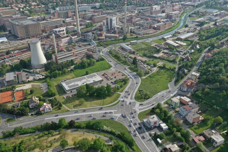 Nový most, silnice i železnice. Zlín už brzy čeká dopravní proměna desetiletí