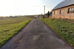 Oprava průtahu v Komárně omezí dopravu. Řidiči musí počítat se semafory i objížďkami
