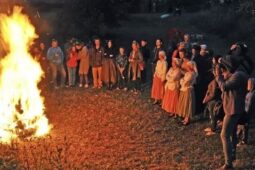 Zažijte Svatojánskou noc ve skanzenu v Kouřimi