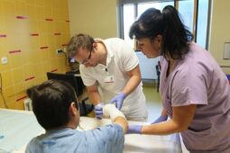 Jihlavská nemocnice přechází na letní režim, některé ambulance nebudou ordinovat