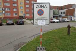 Když město čistí rajóny, řidiči platí pokuty. Stát se to může i vám