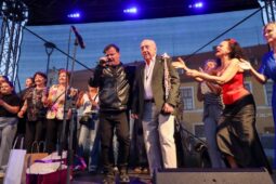 Benefiční koncert Kdo má rád vynesl více než 100 tisíc korun. Výtěžek zamíří do prachatické nemocnice