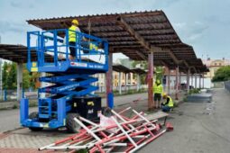 Kladenské autobusové nádraží se mění. Cestující čekají přesuny stanovišť