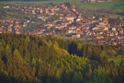 Poznejte příběh výstavy Klobouk v kostce