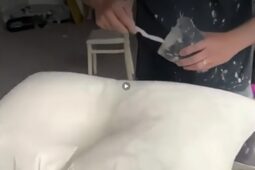 U hlavního nádraží vznikne Pomník lhostejnosti
