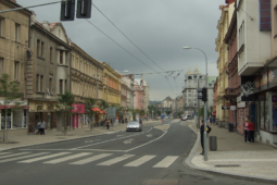 Řidiči, pozor na další omezení. Opravy Americké vstupují do další etapy