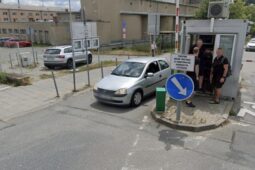 V olomoucké fakultce vymění vrátnici. Řidiče čekají dopravní omezení