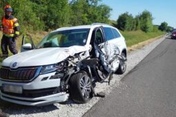 Problémy na dálnici D1 přetrvávají: Osobní auto narazilo do vozíku záchranářů