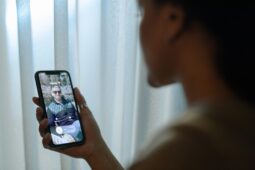 Policie varuje: Krajem se šíří falešné zprávy tvářící se jako pokuta