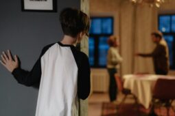Dětí ubývá, násilí přibývá. Odborníci upozorňují, že nestačí řešit porodnost, ale i bezpečné dětství
