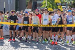 Festivalový půlmaraton přilákal rekordní počet běžců. Trať ovládli Vabroušek a Haitlová