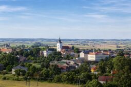 Devět století nabitých historií: Trhový Štěpánov oslaví jubileum náloží muziky i staročeskou poutí
