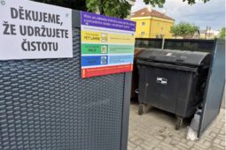 Město upravuje kontejnerová stání. Zlepší se tak okolí pro obyvatele