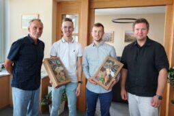 Břeclavští verbíři po triumfu ve Strážnici přijali gratulace na radnici