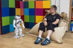 Robot z Libereckého kraje zaujal Evropu. Unikátní projekt mění svět sociálních služeb