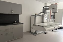 Anenská nemocnice se může pochlubit novým rentgenem. Je přesnější a s menším zářením