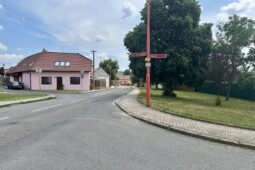 Velká proměna Vések začíná. Přinese novou kanalizaci, chodníky i parkovací místa