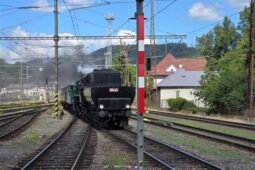 VIDEO: Historický expres Kralický Sněžník dorazil do České Třebové