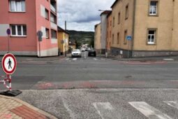 Pozor na omezení. V Berouně začíná přestavba frekventované křižovatky