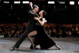 V rytmu vášně až do svítání. Tango je duší Buenos Aires