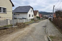 Po povodních přichází obnova. Ve Valašských Kloboukách opraví ulici Jana Nerudy