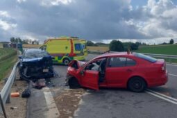 Vážná nehoda na obchvatu Jihlavy. Silnice u Rančířova je uzavřená