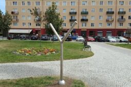 Příbram bojuje s tropickým peklem: V ulicích najdete moderní mlžítka a pítka, která vás okamžitě zchladí