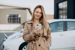 Konec hledání drobných. Ve Vlašimi zaplatíte za parkování jednoduše mobilem