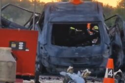 VIDEO: Tragická nehoda na silnici I/55: Čelní náraz do kamionu si vyžádal život řidiče