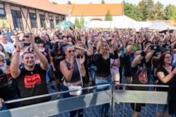 Zručské bigbítové (z)dunění: Dva dny, kdy se historická Zruč promění v hlavní město rocku