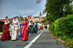 Zruč nad Sázavou se vrátí do časů Karla IV. Zámecký park ovládnou rytíři, šerm i gotická atmosféra
