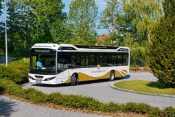 Po více než 20 letech vyjedou v Českém Krumlově první elektrobusy