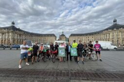 Cyklistická štafeta za klima dnes opouští Prahu. Míří na konferenci OSN